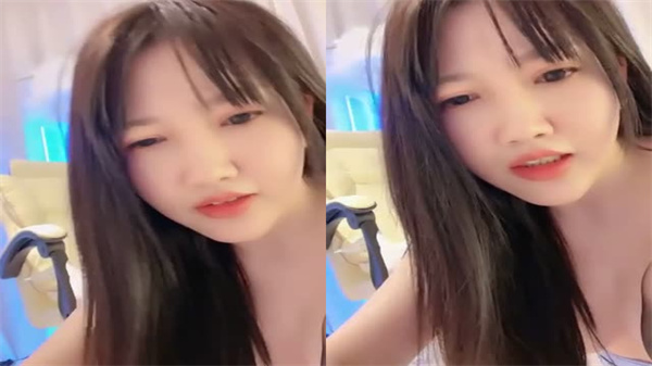 黑丝肥臀大奶骚货淫叫撩人！掰穴近拍假屌狂操粉嫩无毛穴